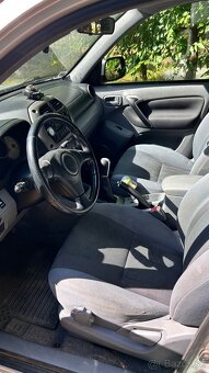 Predám Toyota RAV4 - 6