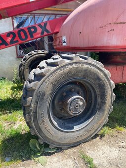 Jazdená kĺbová pracovná plošina Haulotte 20 metrov - 6