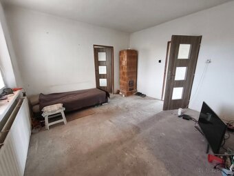Predaj rodinný dom pri parku, prístavba, garáž - 6