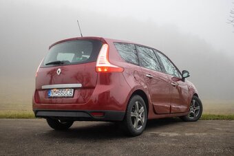 Renault Grand Scénic 1.9 dCi 96kW 7-miestne 2011 - 6
