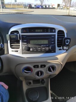 Hyundai accent - 6