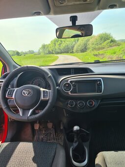 Toyota yaris - 6