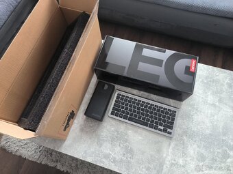 Lenovo Legion Go 8APU1 1 TB Shadow Black - 6