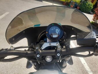 Yamaha xsr900 - 6