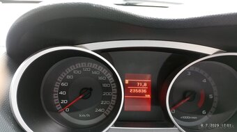 Mitsubishi Outlander - 6