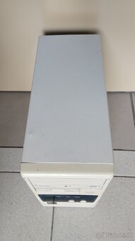 Predám retro pc skrinku - 6