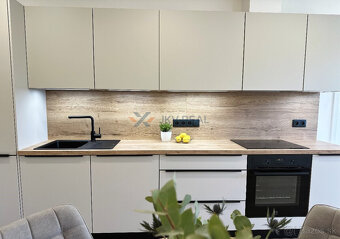 PREDAJ luxusne prerobeného 3izbového bytu  - 6