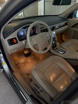 Volvo V70 D5 Automat - 6
