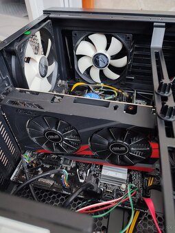 Intel i5-7500, GTX 1050Ti, SSD 1TB, DDR4 8GB - 6