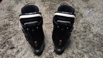Lyže Rossignol 180 cm, lyžiarky Tecnica 28,5, palice 135 cm - 6