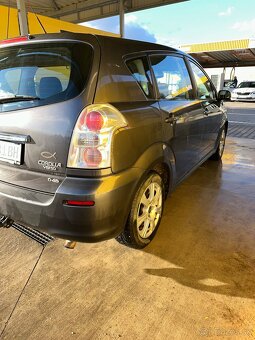 Toyota Corolla Verso Kombi - 6