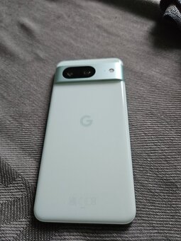 Google Pixel 8 - 6