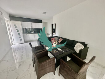 Chorvátsko , ostrov Vir - Na predaj trojizbový apartmán s vý - 6