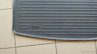 VANICKA DO KUFRA ORIGINAL SKODA FABIA  RAPID - 6