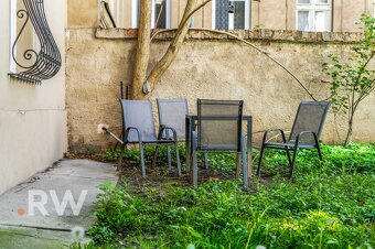Pri PREZIDENTSKOM PALÁCI - DVOR - 2 izb. - 51,19 m2 - OKNA D - 6