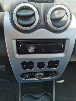 Dacia Sandero 2010 - 6