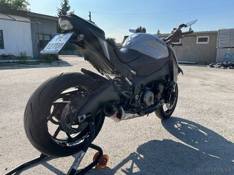 Suzuki GSX S-1000 - 6