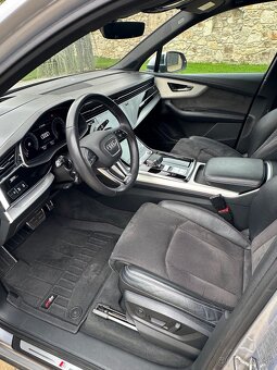 Audi Q7 - 6