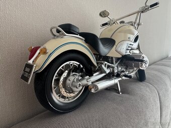 Predám model BMW R1200C - 6
