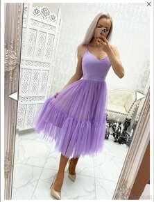 Spoločenské šaty s tylovou sukňou - 6