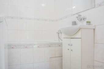 Veľký 3-izbový byt 73m2 s kumbálom na Klokočine. - 6