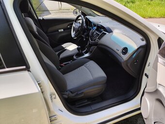 Chevrolet Cruze 1,6 LS LPG - 6