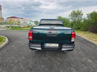 Toyota Hilux DC 2.4 I D-4D Live 4x4 - 6