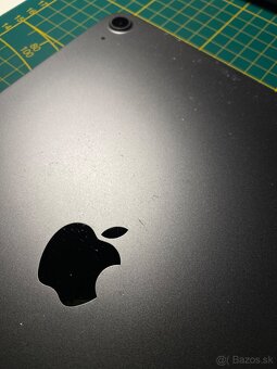 Apple iPad Air 5. generácie (256 GB) Space Gray - 6