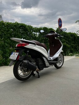 Skúter Piaggio Medley 150 - 6