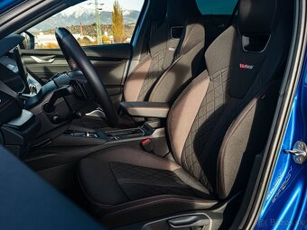 Škoda Octavia Combi VRS 195kW DSG Webasto, Virtual Cockpit - 6
