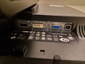 HP Compaq LA2205wg 22", DisplayPort , VGA, DVI-D, USB hub - 6