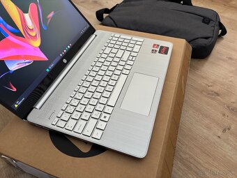 15.6"/HP Notebook/Ryzen 7/32GB RAM DDR4/256GB M.2 NvMe/AMD - 6