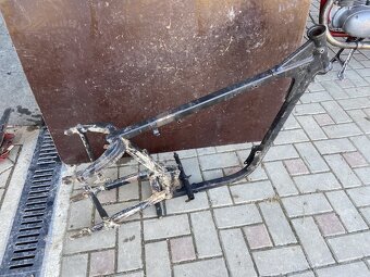 Predám RÁM motocykla, kostra JAWA ČZ 175/356 - 6
