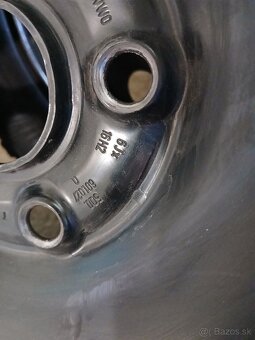 Orig. Volkswagen plechové disky so zimnými pneu Continental - 6