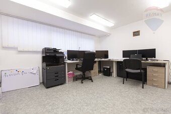 Na predaj komerčný priestor v centre mesta Malacky - 6