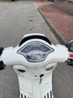 Skúter Vespa primavera Sprint 125 - 6