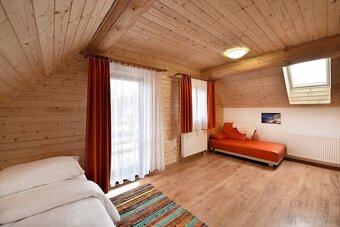 Predaj novostavba zrub 5 izbový s parkovaním a pozemkom 691  - 6