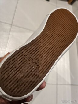 Predám Levis tenisky ešte v krabici - 6