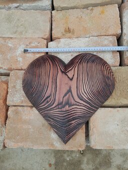 Predám drevené srdce na dekoráciu darček - 6