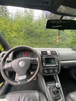 volkswagen golf 5 - 6