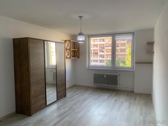 Moderný 2 - izb. byt s balkónom na Strede, P.B. - 6