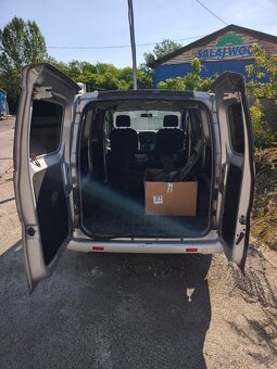 Predám Nissan NV200 (2012, 5-miestny) - 6
