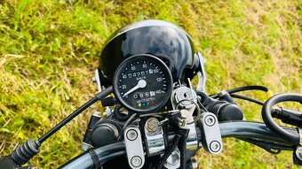 Yamaha XS750 - 6