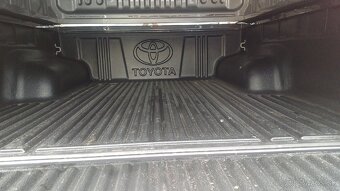 Toyota Hilux 2020-25 - 6
