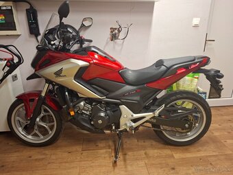 Honda  NC750XA - 6