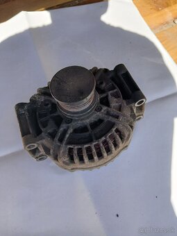 Alternátor vito w639 - 6