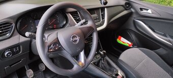Grandland X , r.v.2018 kupeneSR,top stav, 1.2T benzin,manual - 6