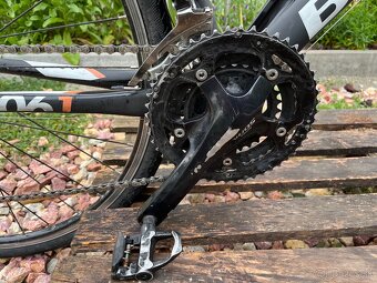 REZERVOVANE - Predam cestny Btwin triban 500 - 6