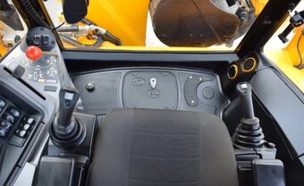 Rypadlovy nakladač JCB 3 CX PRO - 6