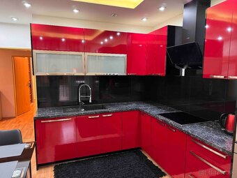 Kuchynská linka s príslušenstvom a kvalitných materiálov - 6